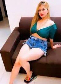 Bütün Pozisyonlarda Fantezi Yapan Esmer Escort Aleyna